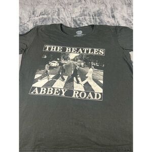 Beatles men’s Black Abbey Road T-shirt size XL‎